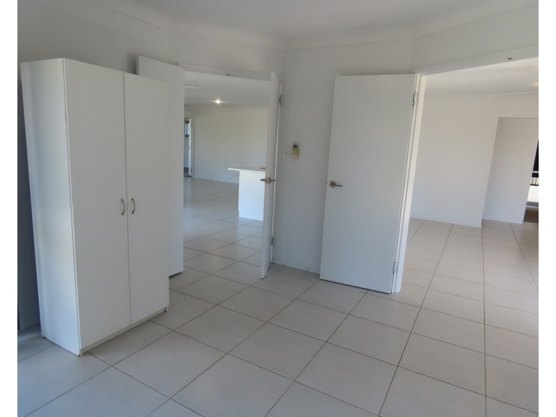 5 Fairway Drive, Bowen QLD 4805