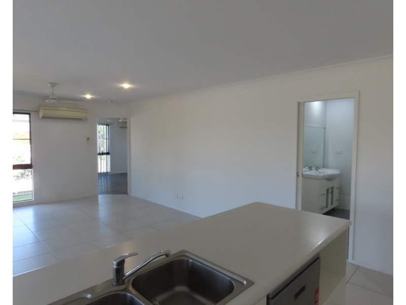 5 Fairway Drive, Bowen QLD 4805