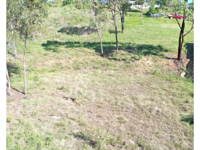 18 Sunshine Court, Bowen QLD 4805