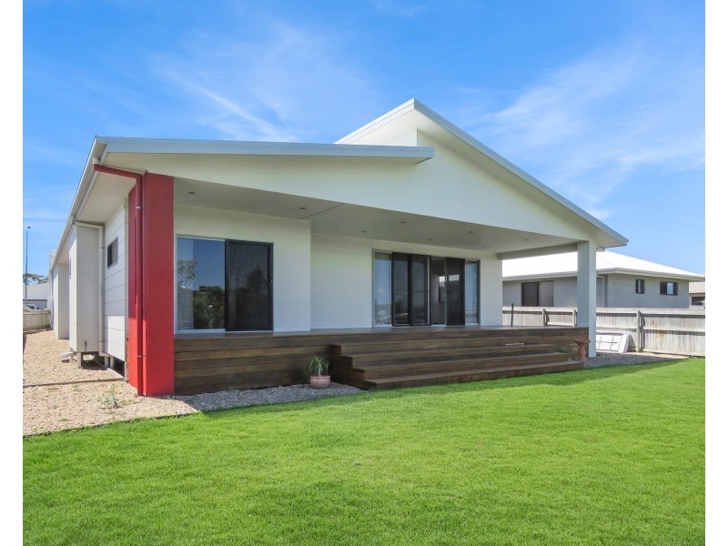 40 Scenic Crescent, Bowen QLD 4805