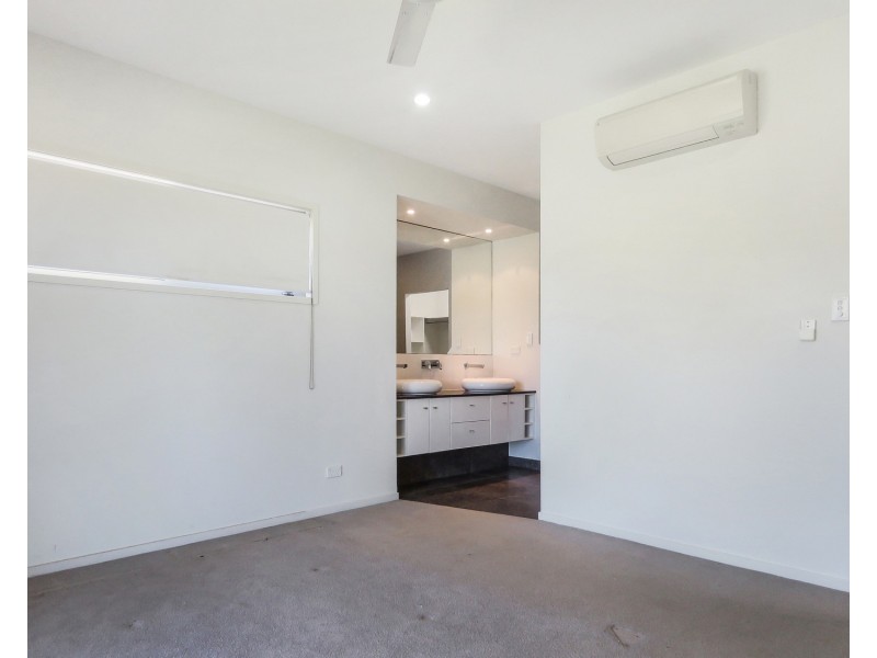 40 Scenic Crescent, Bowen QLD 4805