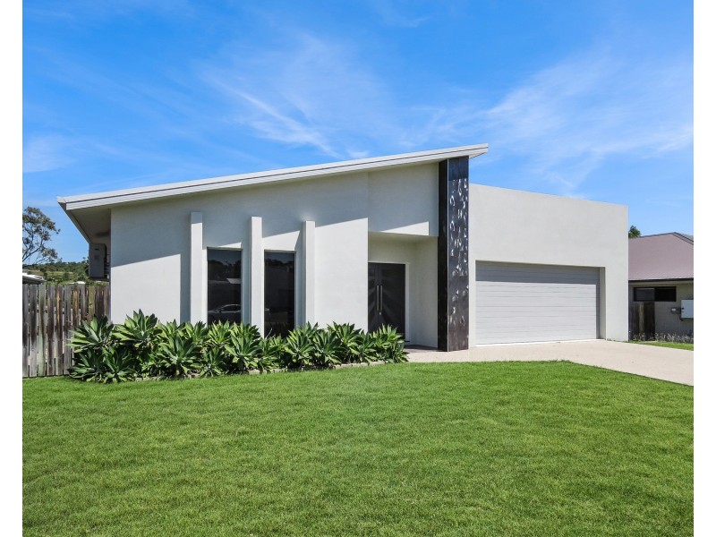 40 Scenic Crescent, Bowen QLD 4805
