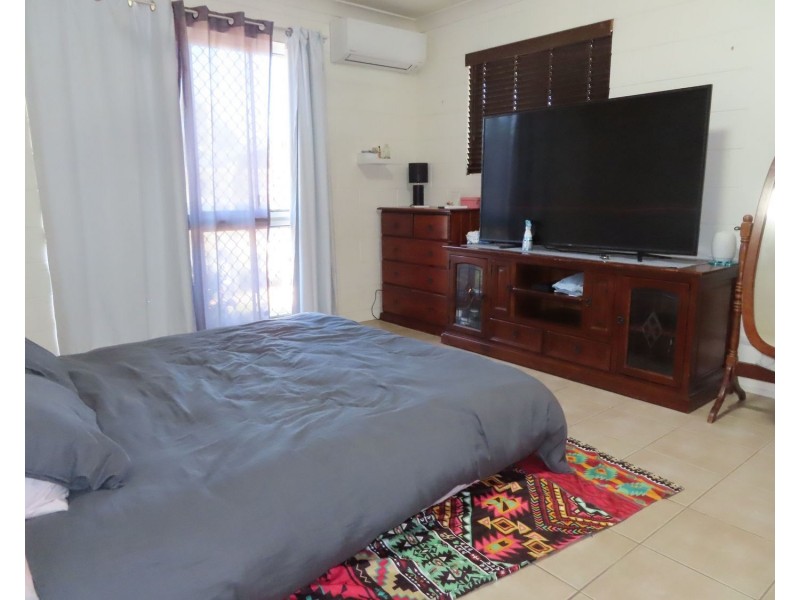 9 Suthers Street, Bowen QLD 4805