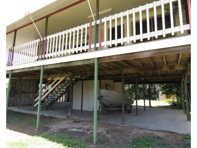 43 Whyte Avenue, Brisk Bay QLD 4805