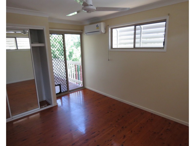 43 Whyte Avenue, Brisk Bay QLD 4805