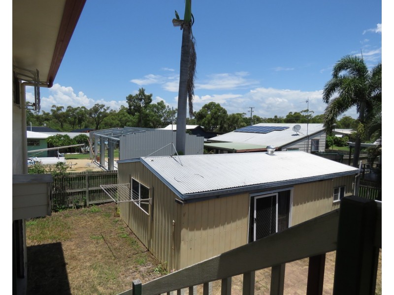 43 Whyte Avenue, Brisk Bay QLD 4805