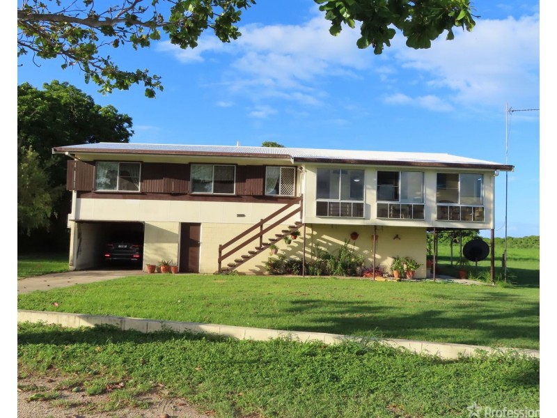 62 Millers Lane, Bowen QLD 4805