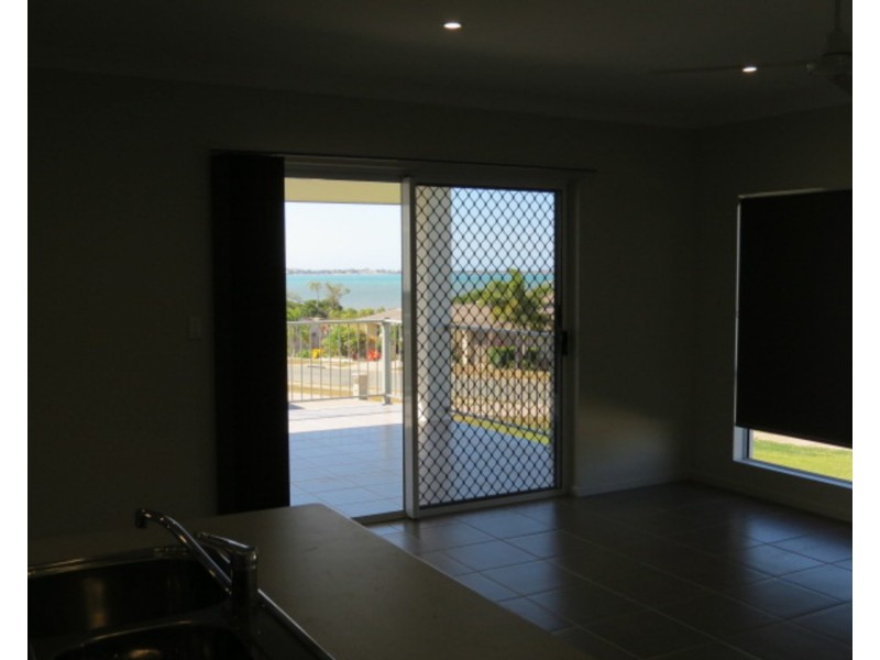 9 Marine Parade, Bowen QLD 4805