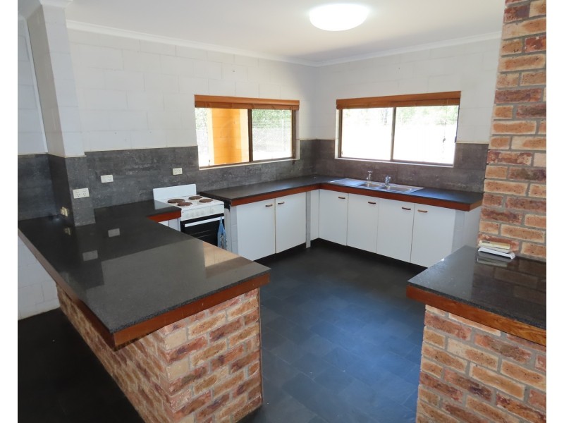 18502 Bruce Highway, Bowen QLD 4805