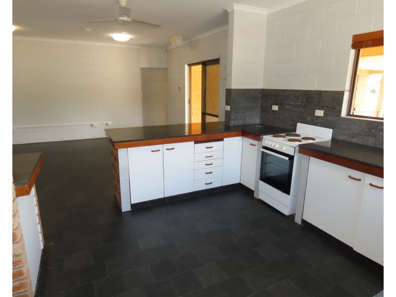 18502 Bruce Highway, Bowen QLD 4805