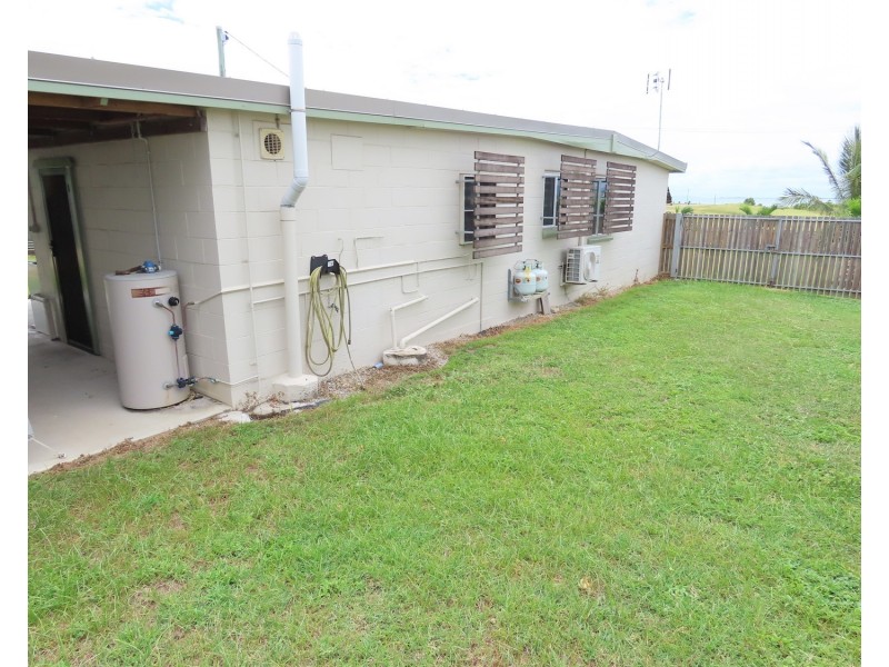 98 Dalrymple Street, Bowen QLD 4805