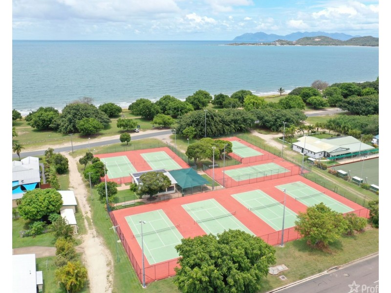 24 Tracey Street, Bowen QLD 4805