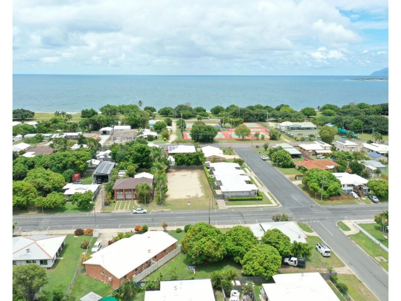 24 Tracey Street, Bowen QLD 4805