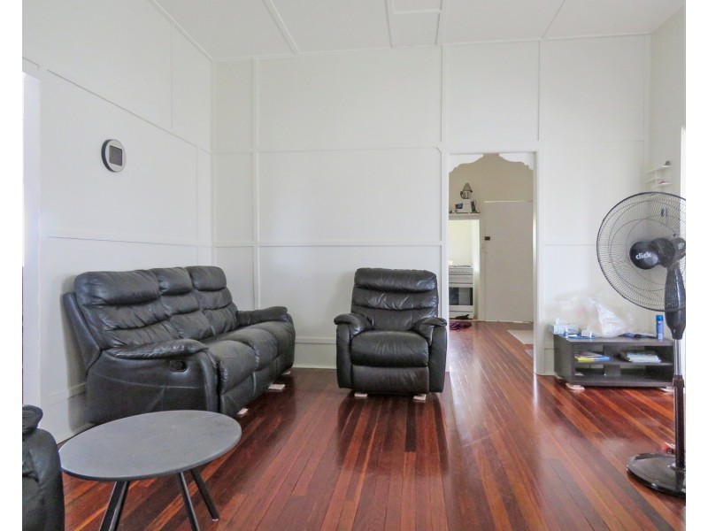 25 Kennedy Street, Bowen QLD 4805