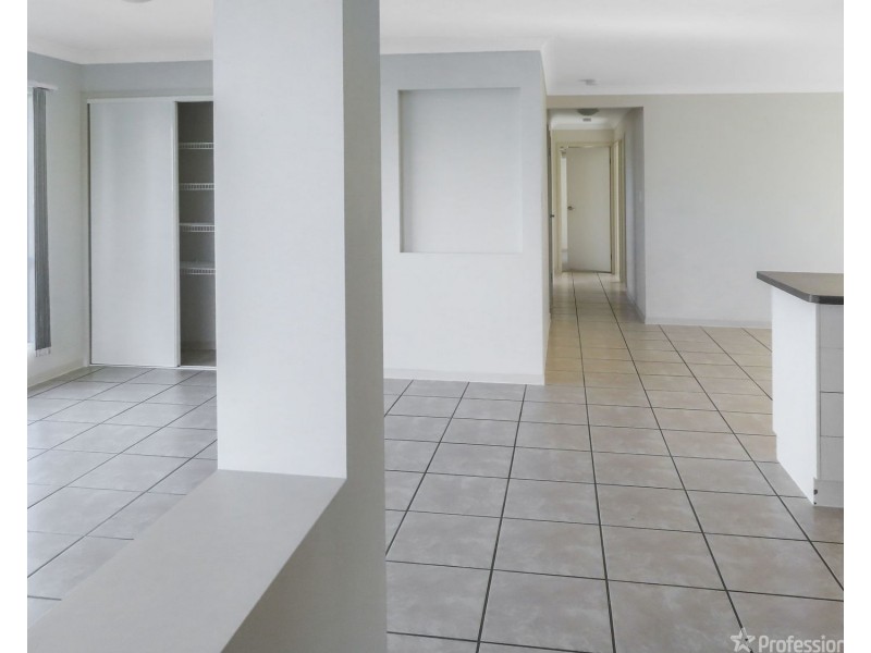 15 Sapphire Crescent, Bowen QLD 4805