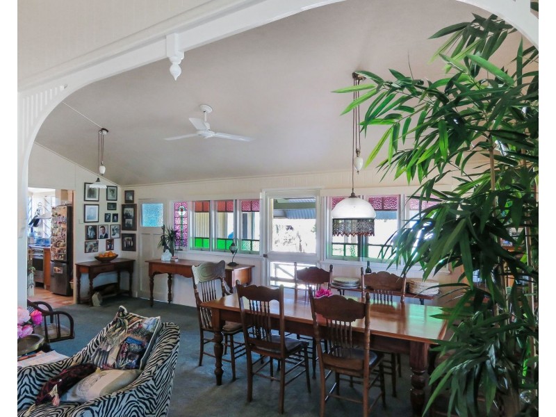 33 Thomas Street, Bowen QLD 4805