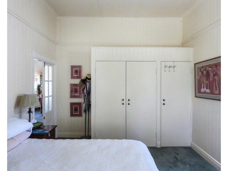 33 Thomas Street, Bowen QLD 4805