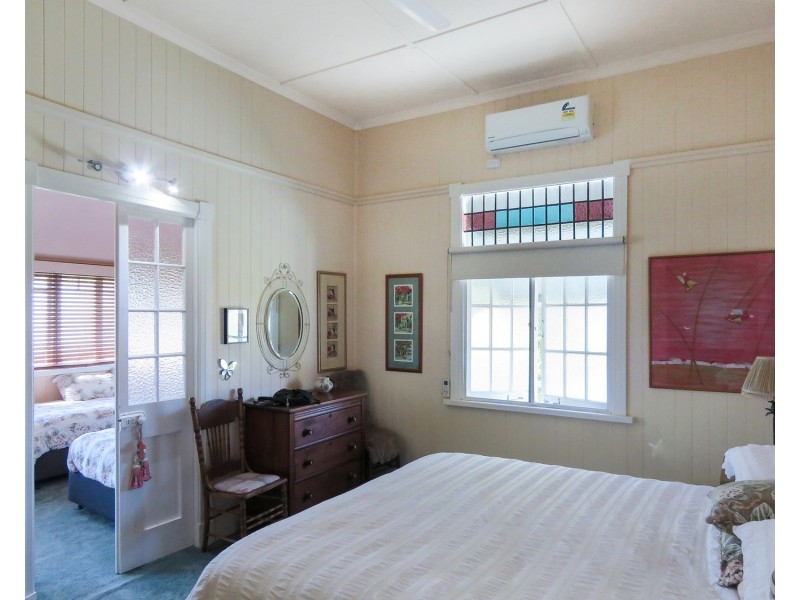 33 Thomas Street, Bowen QLD 4805