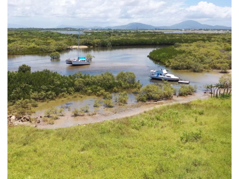 20 Quay Street, Bowen QLD 4805