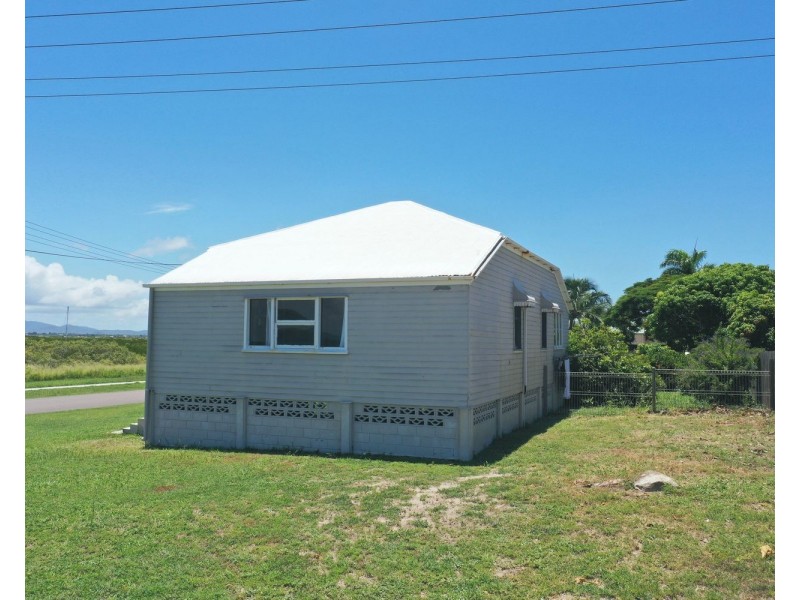 20 Quay Street, Bowen QLD 4805