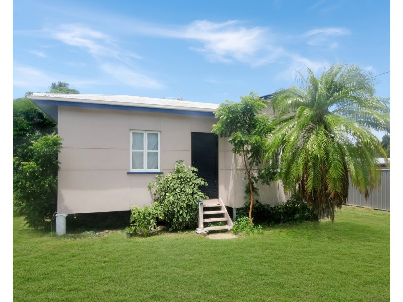 39 Field Street, Bowen QLD 4805