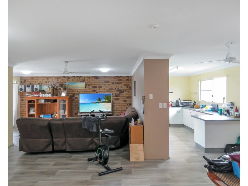 13 Oak Crescent, Bowen QLD 4805