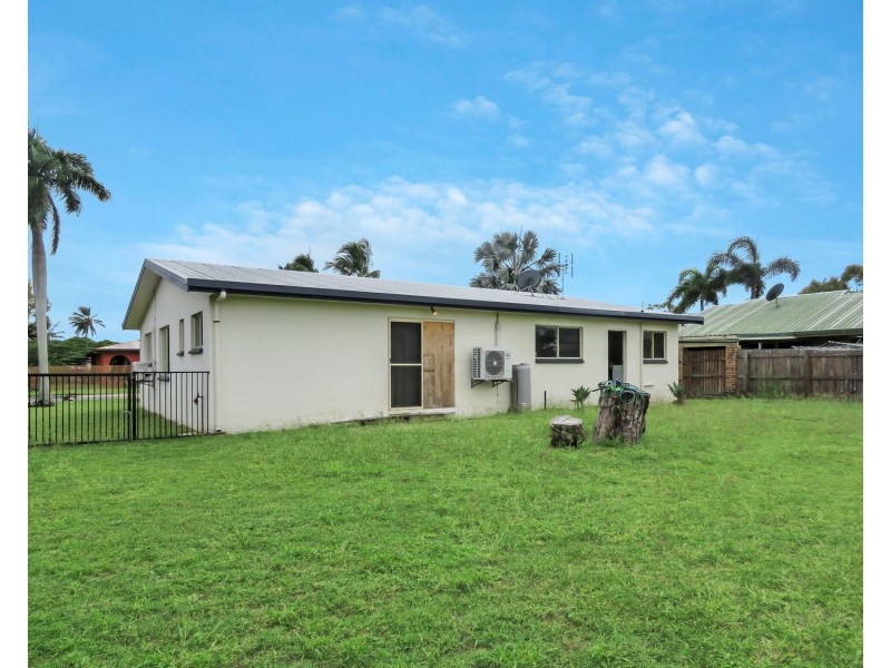 13 Oak Crescent, Bowen QLD 4805