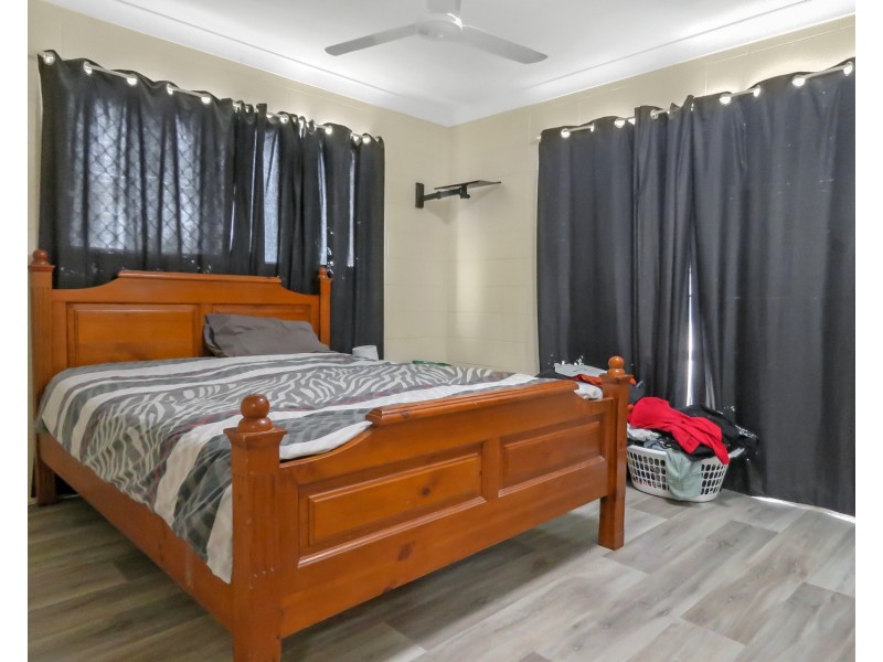 13 Oak Crescent, Bowen QLD 4805