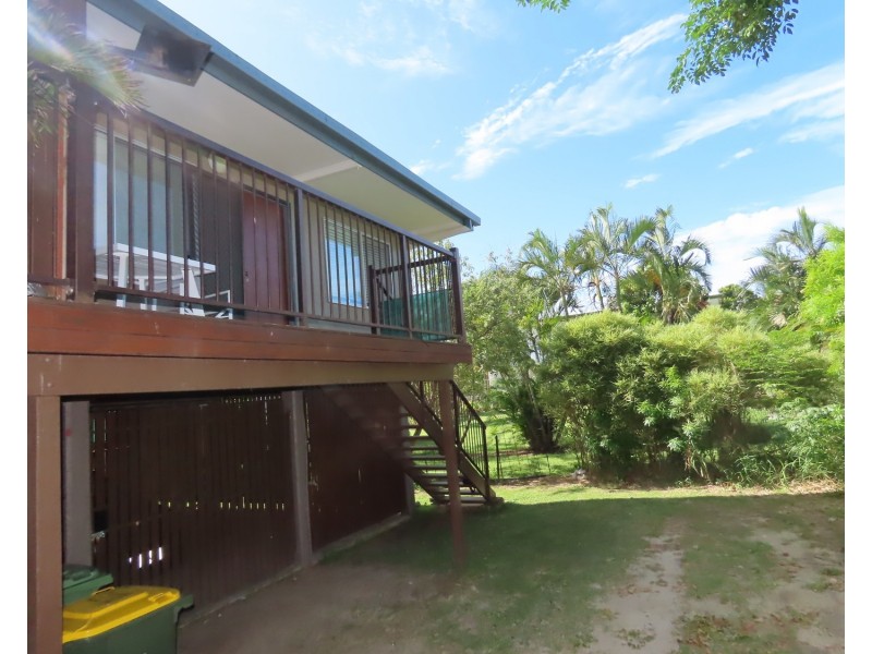 4/12 Verna Street, Bowen QLD 4805
