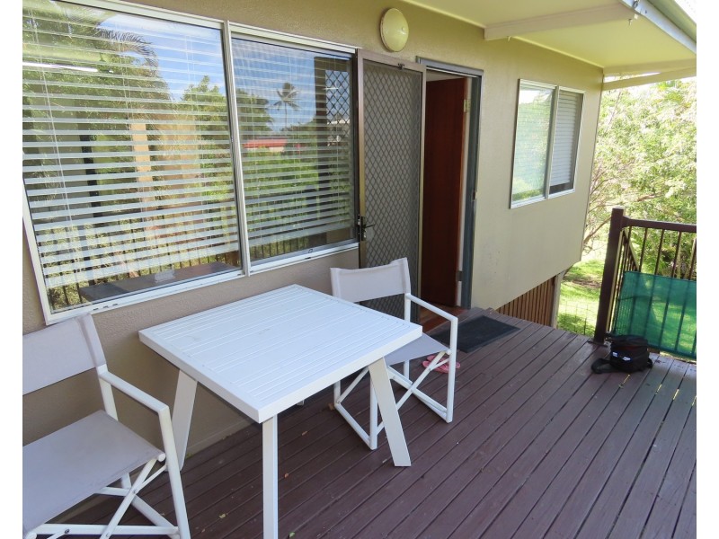 4/12 Verna Street, Bowen QLD 4805