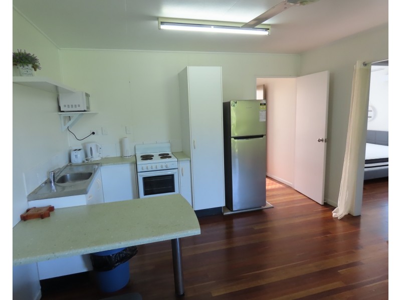 4/12 Verna Street, Bowen QLD 4805