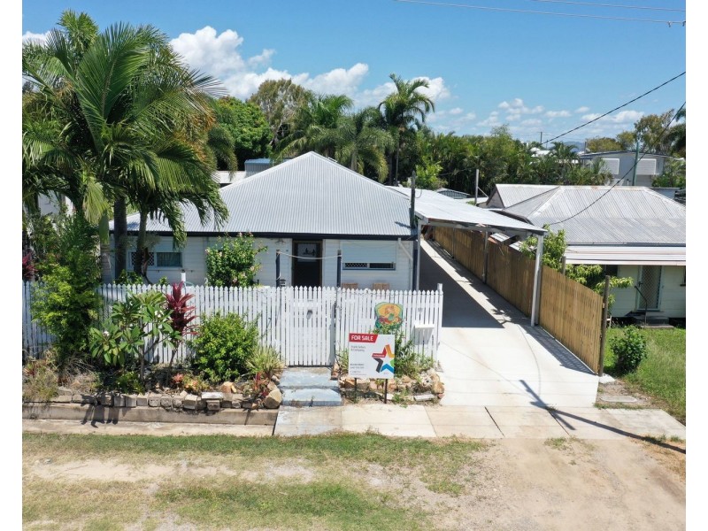 11 Leichhardt Lane, Bowen QLD 4805