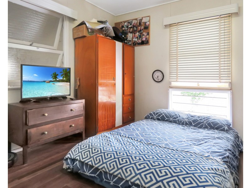 11 Denison Street, Bowen QLD 4805