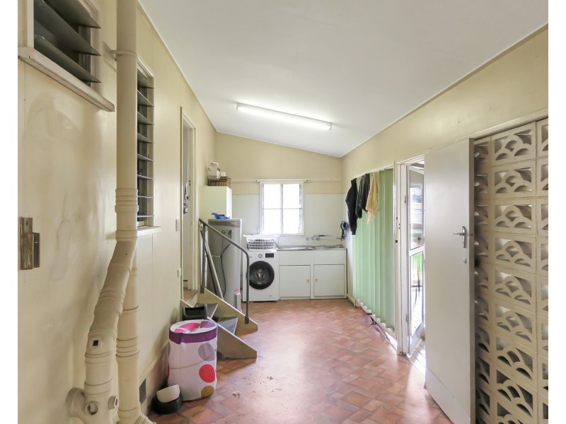 11 Denison Street, Bowen QLD 4805