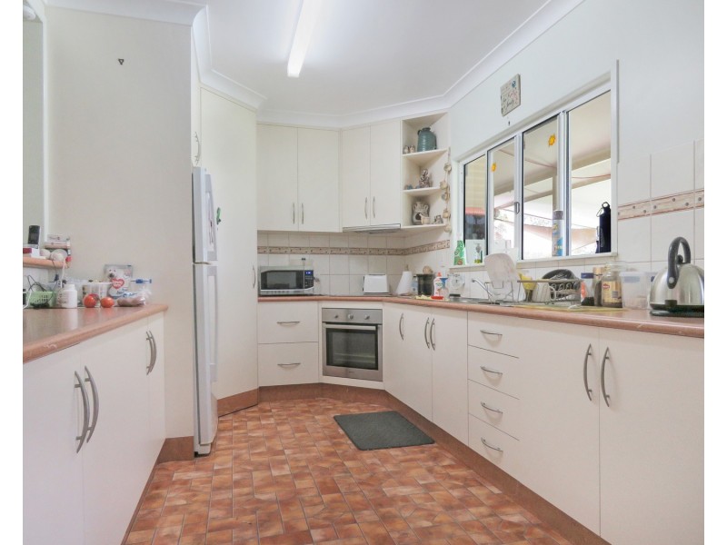 19076 Bruce Highway, Bowen QLD 4805