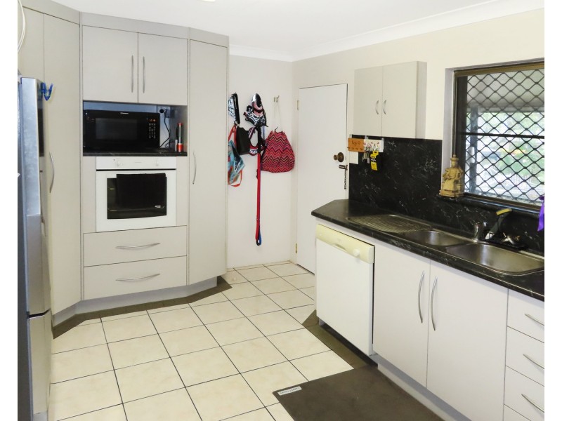 10 Christison Street, Bowen QLD 4805
