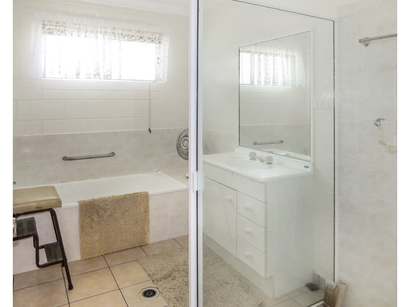 1/30 John Street, Bowen QLD 4805