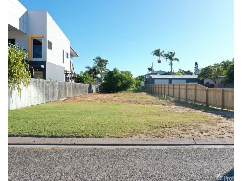 133 Queens Beach Esplanade, Bowen QLD 4805