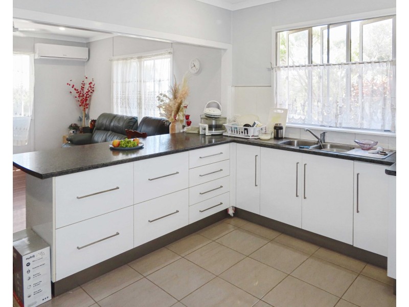 25 Mitchell Street, Bowen QLD 4805