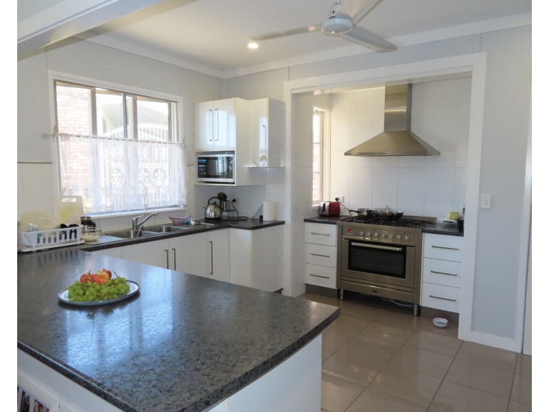 25 Mitchell Street, Bowen QLD 4805