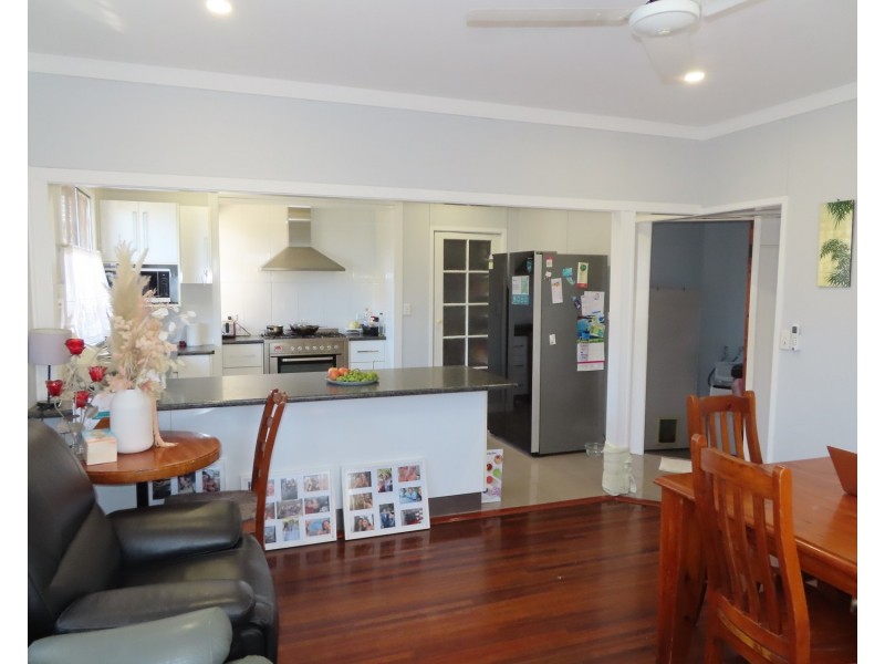 25 Mitchell Street, Bowen QLD 4805