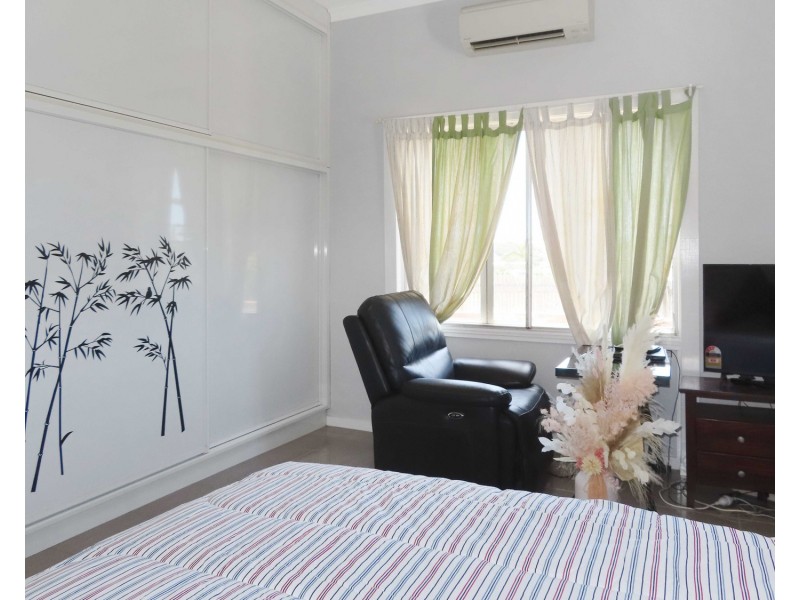 25 Mitchell Street, Bowen QLD 4805