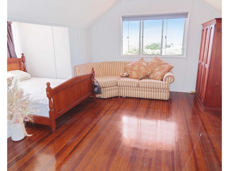 25 Mitchell Street, Bowen QLD 4805