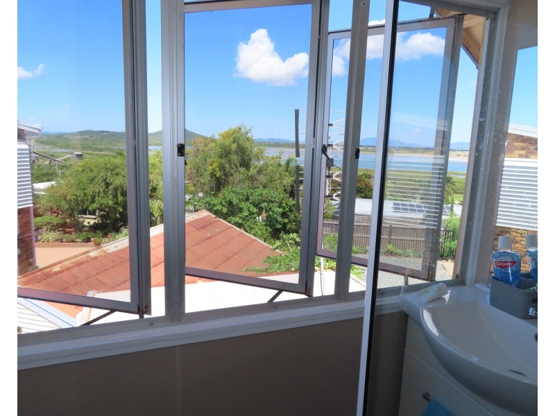 25 Mitchell Street, Bowen QLD 4805