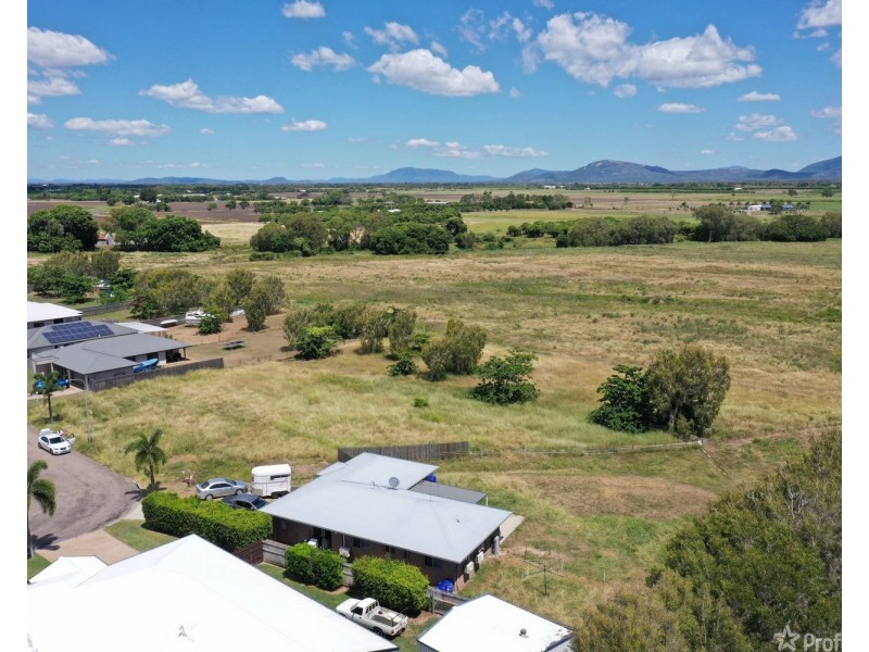 22 Lucinda Place, Bowen QLD 4805