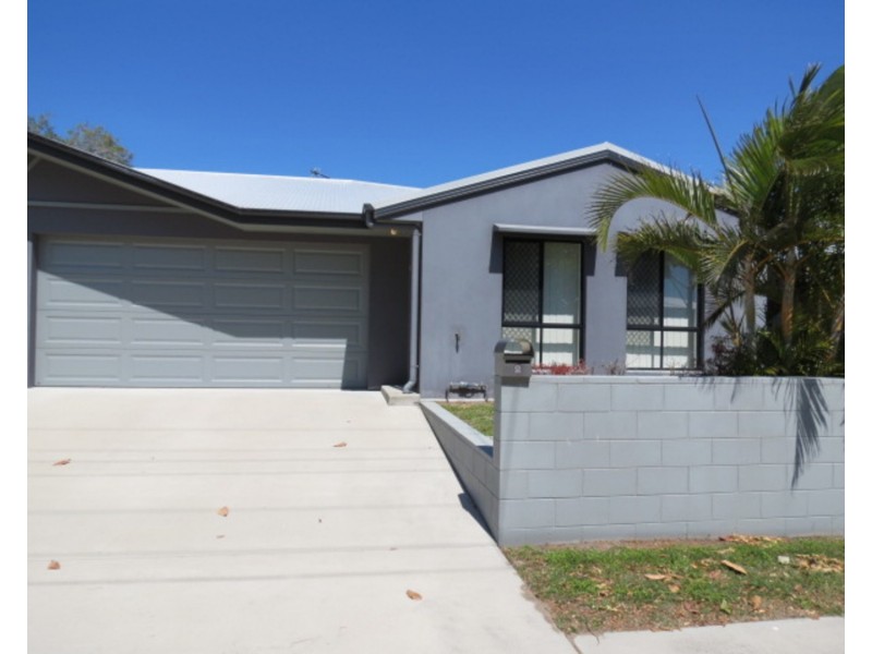 2/16 Williams Street, Bowen QLD 4805