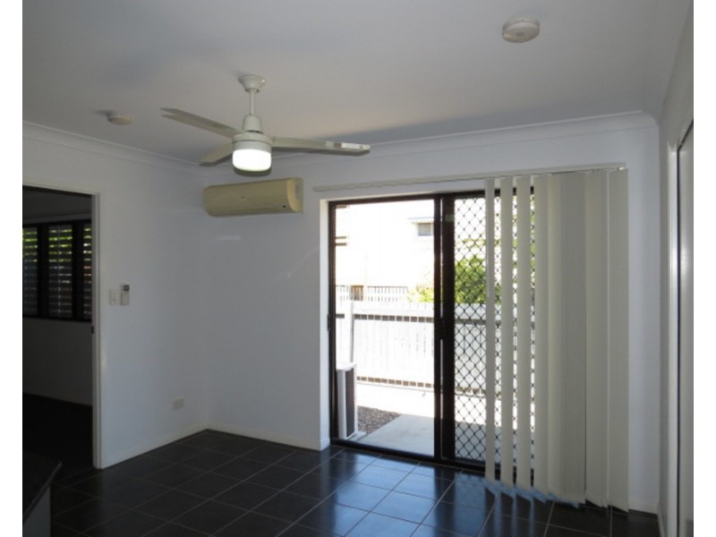 2/16 Williams Street, Bowen QLD 4805