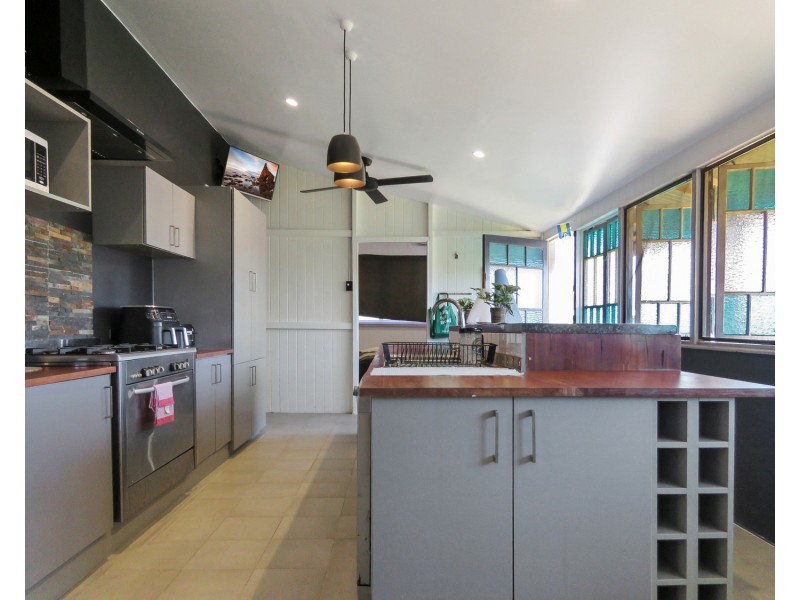 94 Williams Street, Bowen QLD 4805