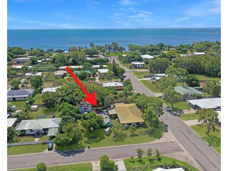 2 Oak Crescent, Bowen QLD 4805