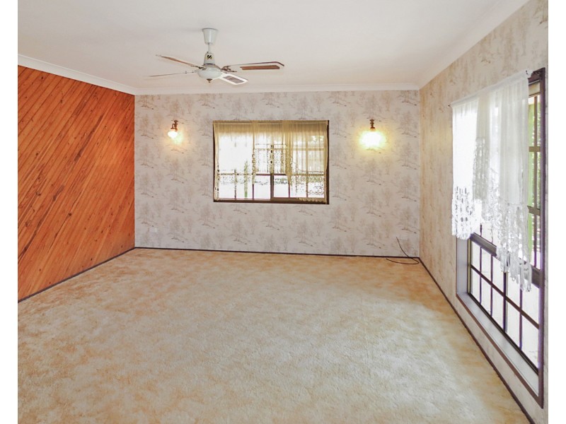2 Oak Crescent, Bowen QLD 4805